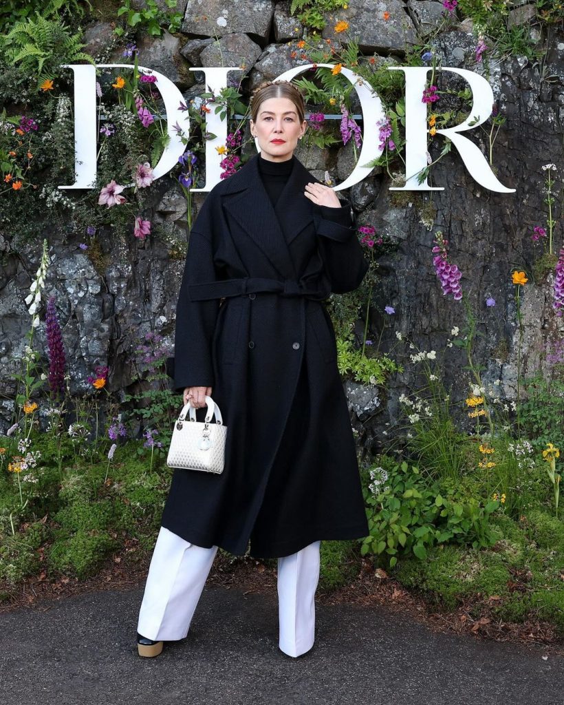 Дженніфер Лоуренс та Аня Тейлор-Джой: зіркові гості показу Dior Cruise 2025