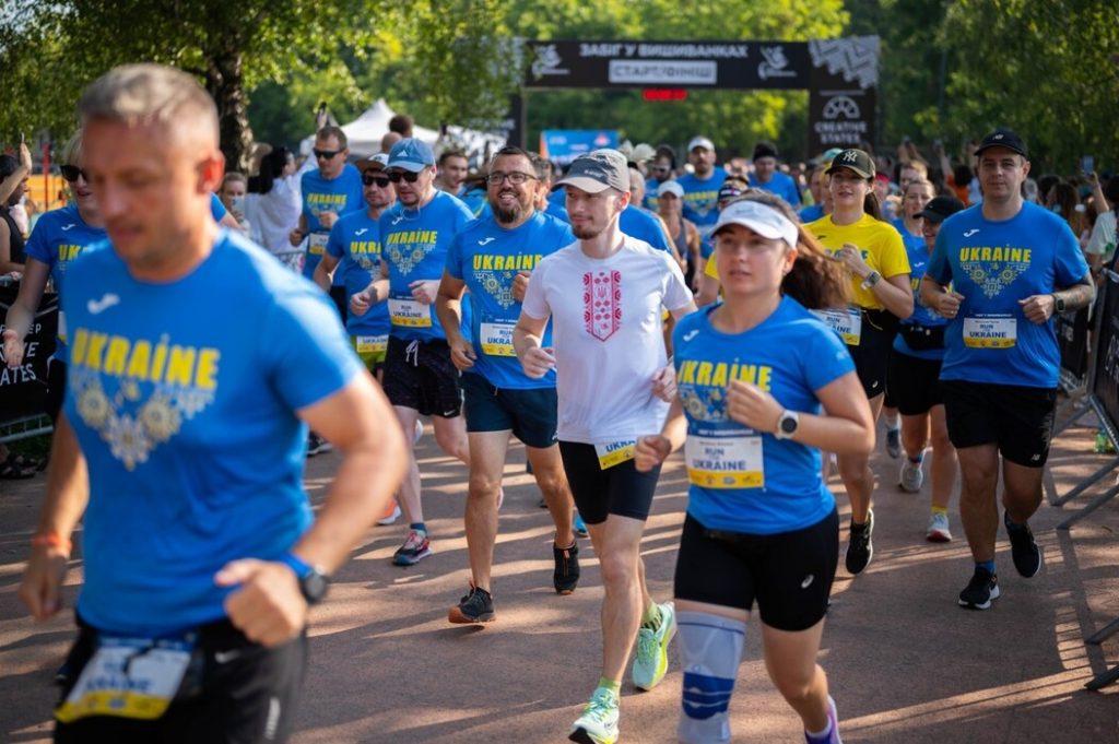 Куди піти у Києві на День Незалежності: запальні концерти, секретні івенти та забіг у вишиванках