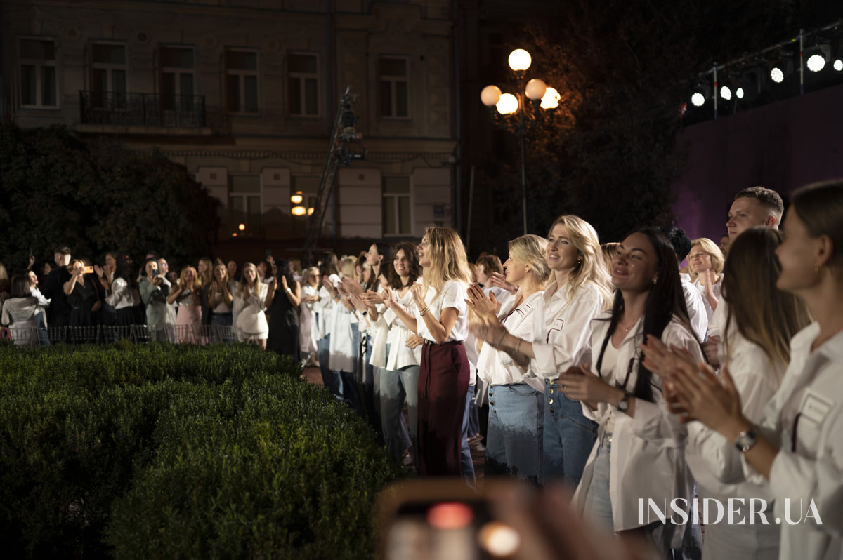 UFW SS’25: панування відтінку cherry red у колекції the COAT by Katya Silchenko