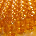 У березні минулого року компанія Biotherm від L'Oréal оголосила про перезапуск свого культового сонцезахисного спрею Waterlover у оновленій косметичній пляшці, виготовленій з біопереробленого ПЕТ-пластику Carbios (Фото: Biotherm).