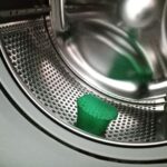 Забудьте про гарячу воду: як прати швидше, дешевше та бережніше…