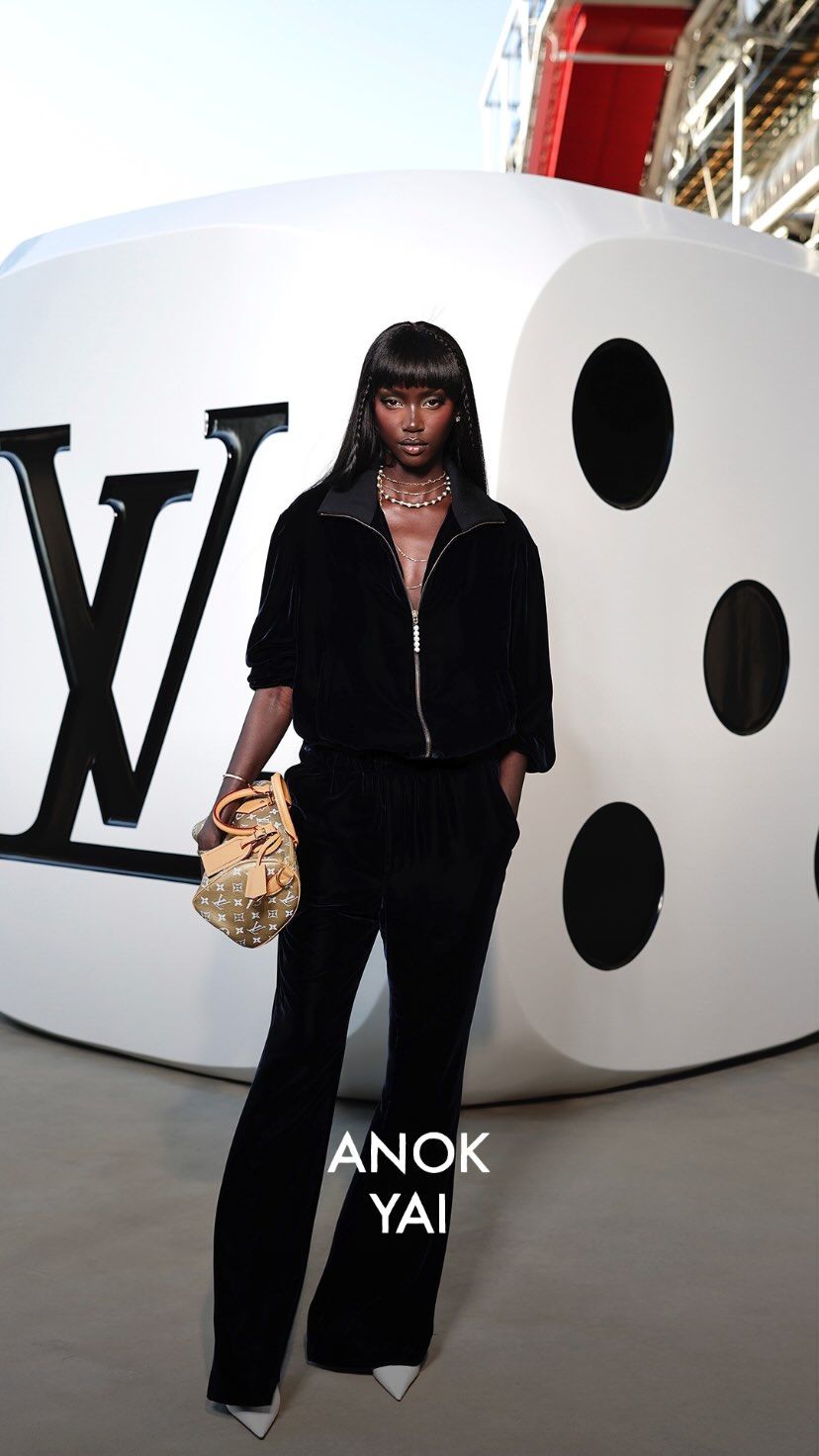 Бейонсе, Джей-Зі та Бредлі Купер на показі Louis Vuitton у Парижі