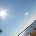 Як захистити дитину від теплового удару: батьки, забороніть дітям робити…