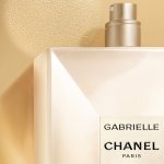 Chanel представила базу під макіяж Gabrielle Chanel Fragrance Primer, призначену для підготовки шкіри до нанесення парфумів (Фото: Chanel)