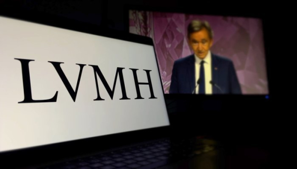 LVMH повідомляє про падіння продажів на 4% у першому півріччі та зниження прибутку на 22%