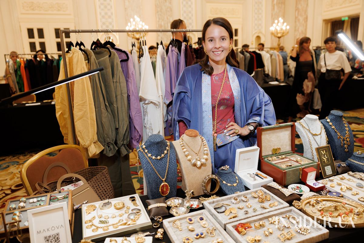 Творчість і допомога країні: як минув атмосферний Fairmont Charity Market