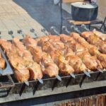 Коли солити шашлик: якщо зробити це не вчасно, м'ясо буде…