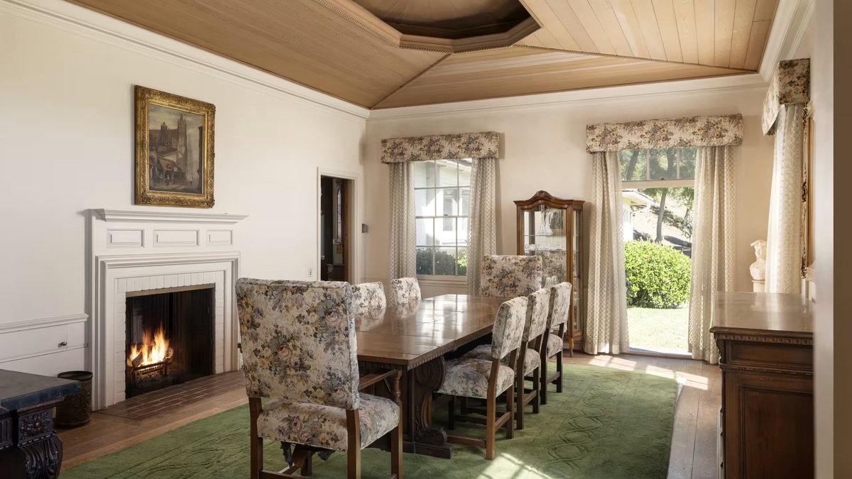 Золотби вік Голлівуду: особняк 1930-х років виставлено на продаж за $9 млн