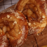 Соковиті ватрушки: крем, карамелізована груша | Блог Ектора Хіменес-Браво