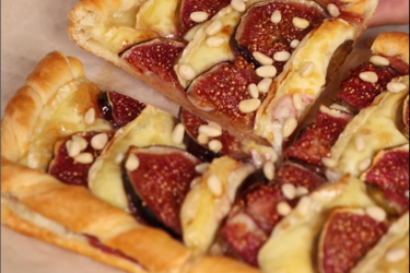 Пиріг з інжиром та сиром: апетитна осіння страва