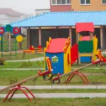 Чому не можна забороняти плакати хлопчикам: пригнічені сльози перетворюються на…