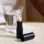 Горацій обрав стік Cosmogen зі 100% ПЛР-ПЕТ для свого бальзаму для губ (Фото: Горацій)