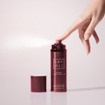 Kayali використовує спрей All Over Spray від Aptar Beauty для своїх нових спреїв для тіла та волосся (Фото: надано Kayali)