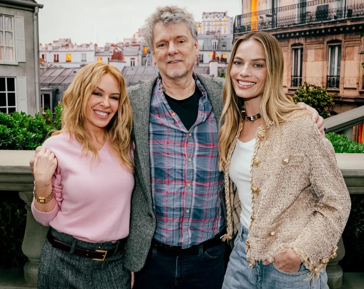 Марго Роббі «клонувала» у кемпейні Chanel