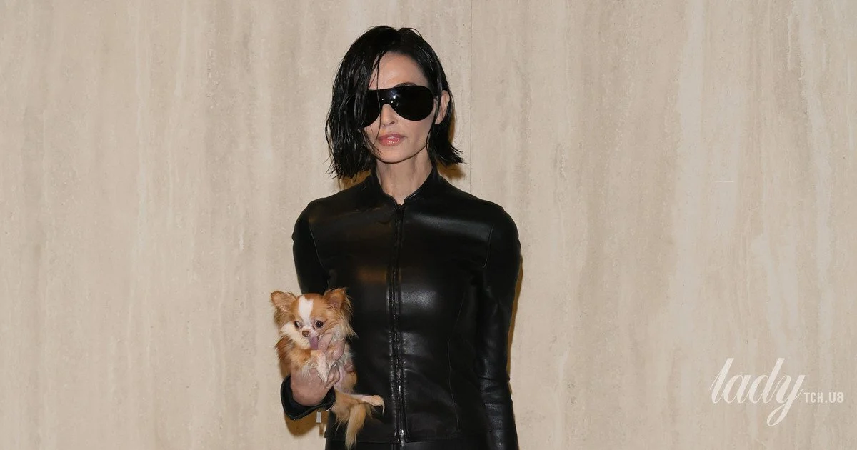 Gucci боб Демі Мур