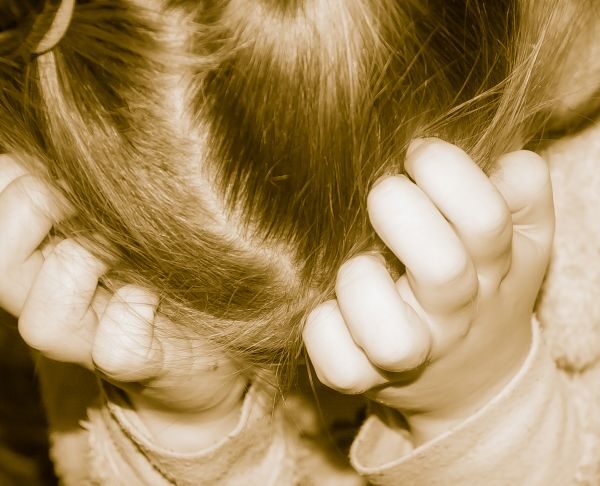 Чому підлітку соромно за батьківську машину чи одяг: поради матусям та татусям