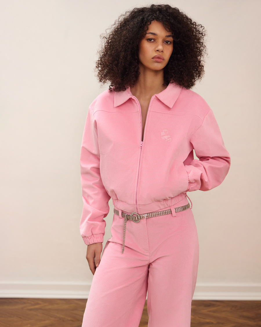 Переосмислення естетики 2000-х у весняній колекції CATSSUIT