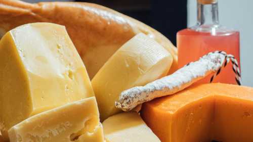 Як позбутися пліснявого сиру: секрети зберігання, що збережуть смакоту Або: Швидкий рецепт: як зберегти сир від плісняви, щоб він залишався ніжним, а гості будуть у захваті 21 Як позбутися пліснявого сиру: секрети зберігання, що збережуть смакоту Або: Швидкий рецепт: як зберегти сир від плісняви, щоб він залишався ніжним, а гості будуть у захваті 3