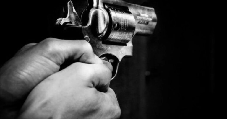 Жахлива трагедія: футбол забрав життя матері трьох дітей. Розкриваємо деталі шокуючого злочину. 1 Жахлива трагедія: футбол забрав життя матері трьох дітей. Розкриваємо деталі шокуючого злочину. 1