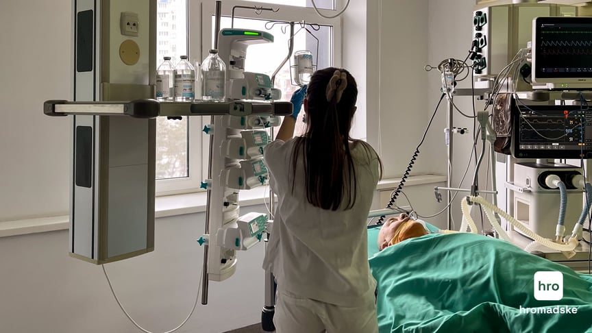 Як темрява стає смертельною пасткою: ексклюзивний репортаж з Інституту серця 7 «Якщо зникає світло — це смертельна небезпека для пацієнтів». Репортаж з Інституту серця