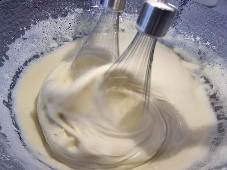 Секрет соусу, що переверне ваше уявлення про домашню кухню