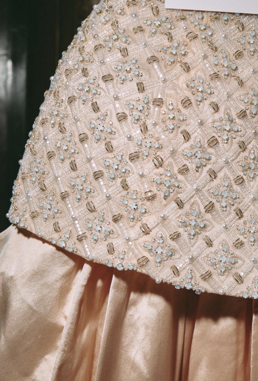 Авторки орнаментів, корсети та золото: бренд YS Couture дебютував у Парижі