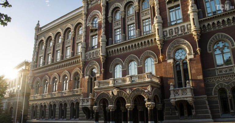 Monobank і НБУ: нові правила для клієнтів після скандалу. Що зміниться? 1 Monobank і НБУ: нові правила для клієнтів після скандалу. Що зміниться? 1