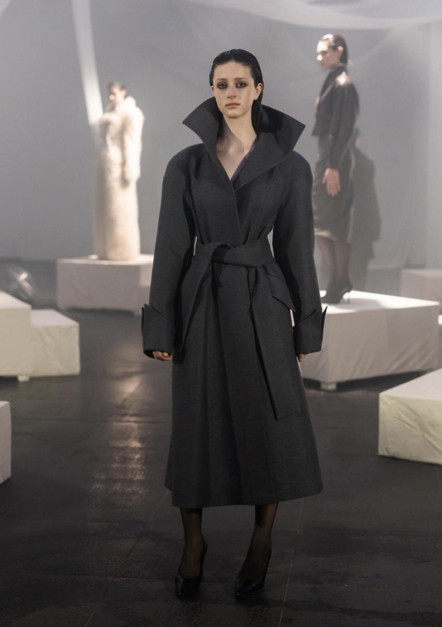 Жіночна сукня від KRIS MARÁN