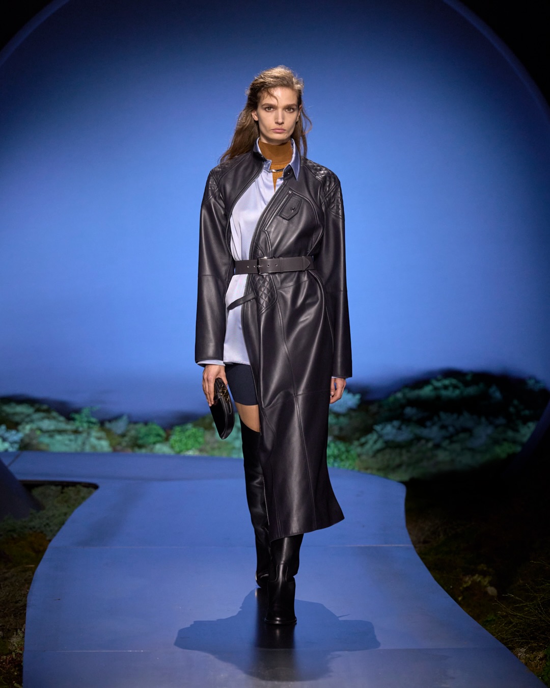 Місячне світло і жокейська естетіка: Hermès представив колекцію FW`2026