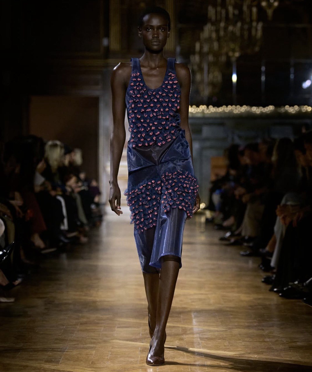 Вікторія Бекхем представила колекцію, натхненну творчістю польської художниці