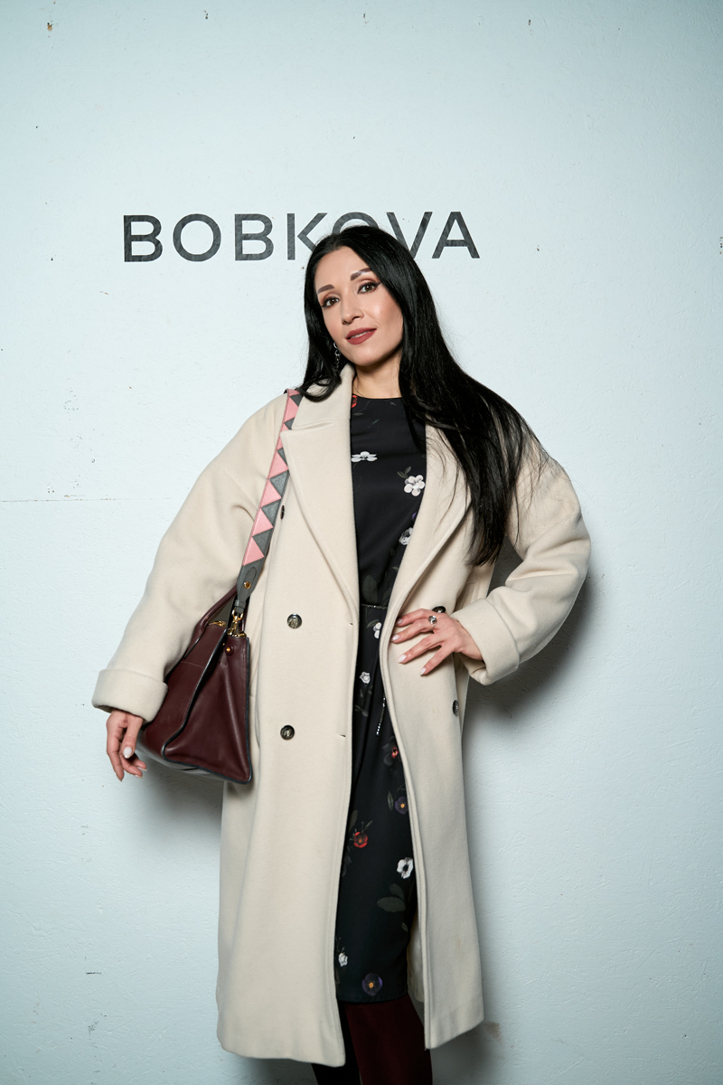 СонЯ Плакидюк та інші гості шоу BOBKOVA SS&rsquo;26: атмосферний вечір у галереї «Лавра»