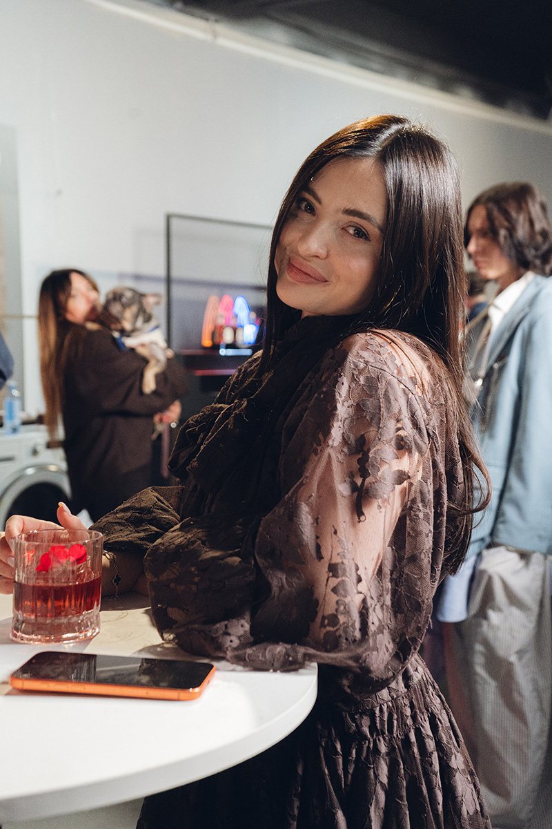 СонЯ Плакидюк та інші гості шоу BOBKOVA SS&rsquo;26: атмосферний вечір у галереї «Лавра»