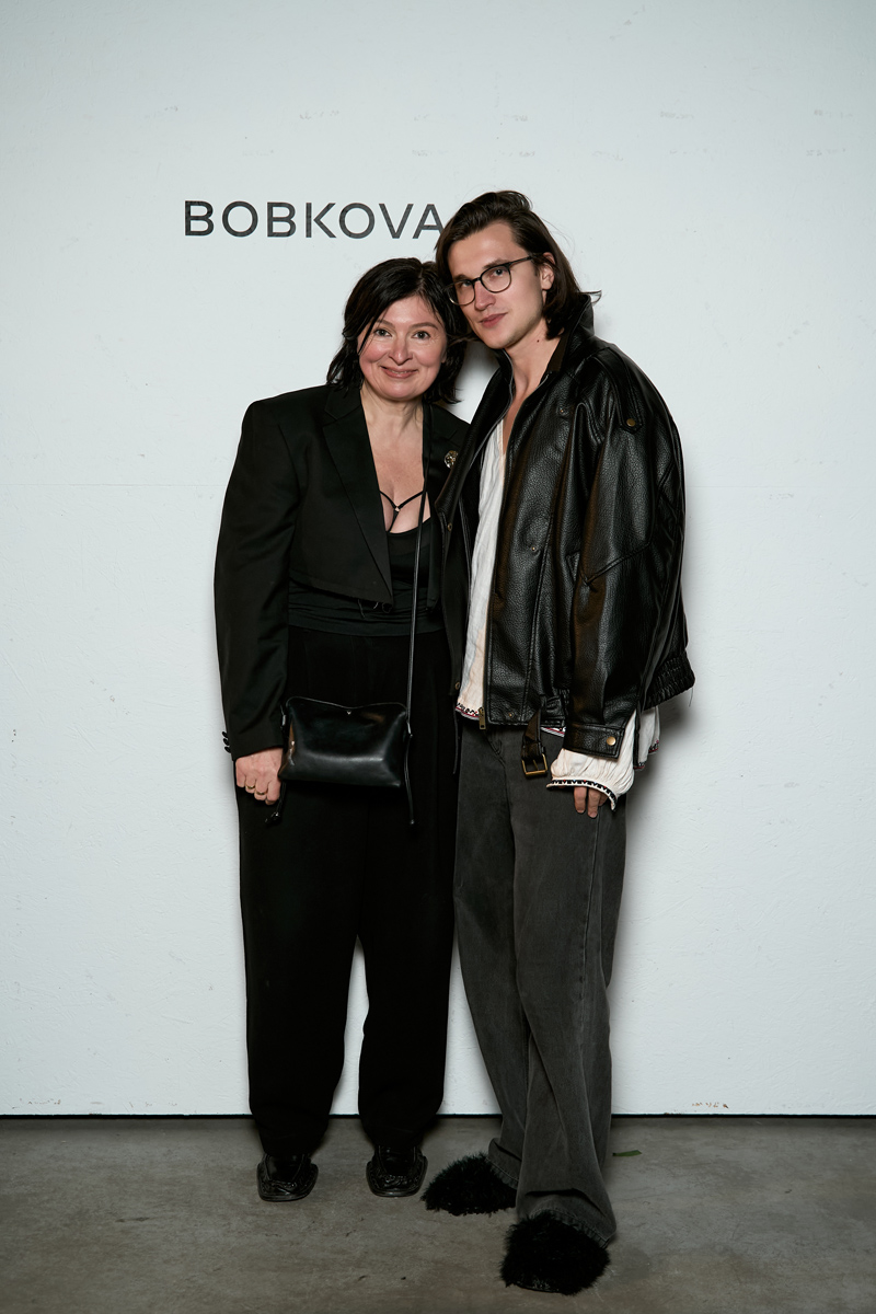 СонЯ Плакидюк та інші гості шоу BOBKOVA SS&rsquo;26: атмосферний вечір у галереї «Лавра»