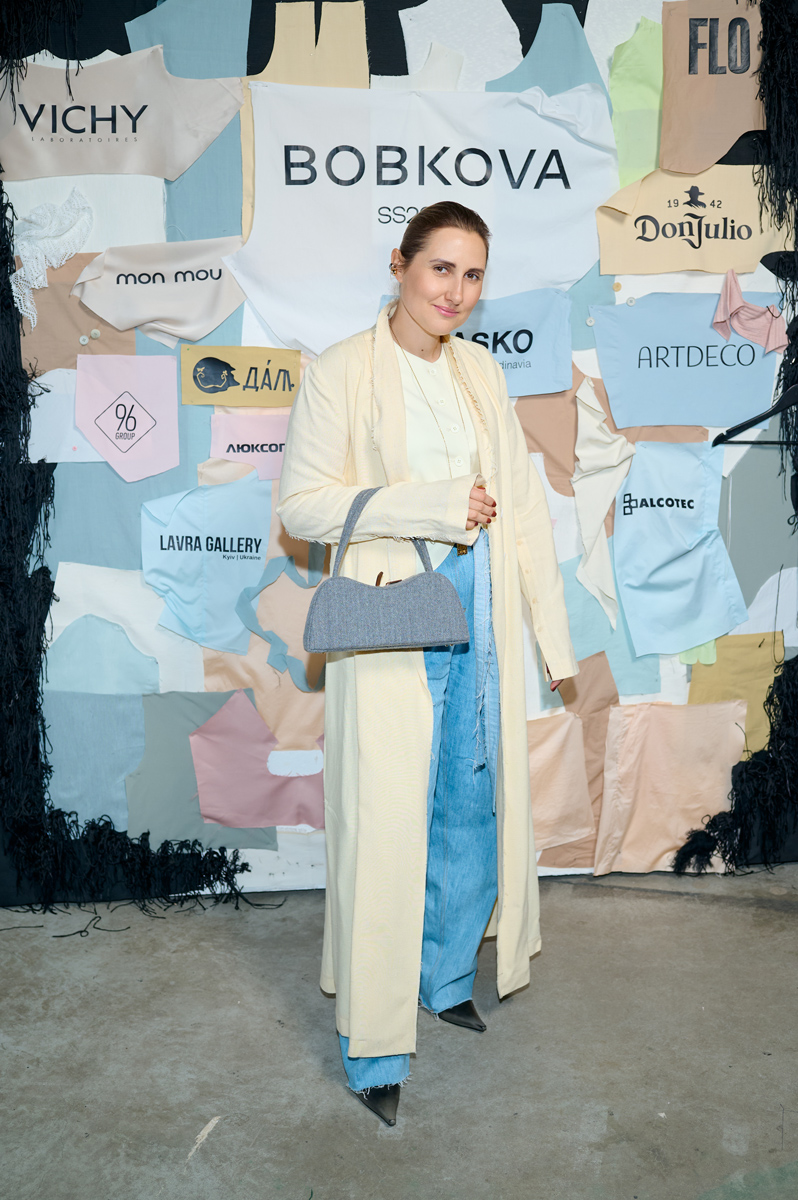 СонЯ Плакидюк та інші гості шоу BOBKOVA SS&rsquo;26: атмосферний вечір у галереї «Лавра»