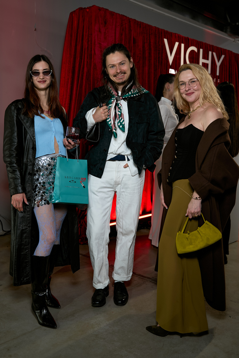 СонЯ Плакидюк та інші гості шоу BOBKOVA SS&rsquo;26: атмосферний вечір у галереї «Лавра»