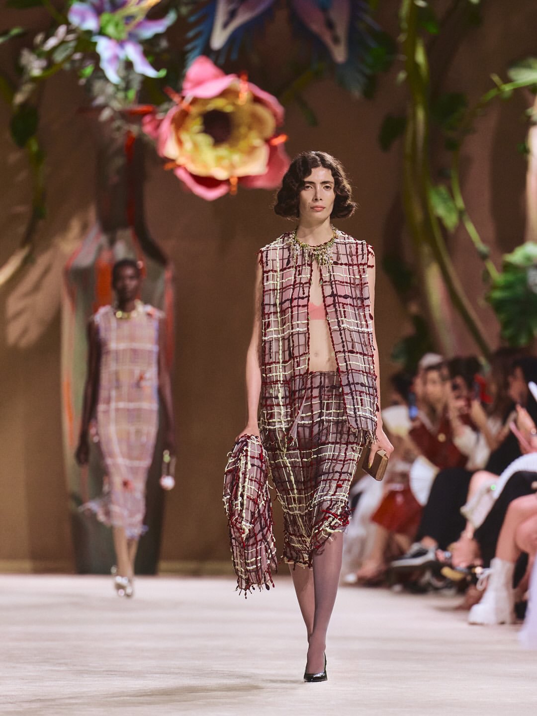 Казковий сад і архів Chanel: Матьє Блазі представив нову кутюрну колекцію