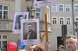 Розшифровано: Чому Бандера на "Безсмертному полку" в Німеччині — загадка, що шокує! 8