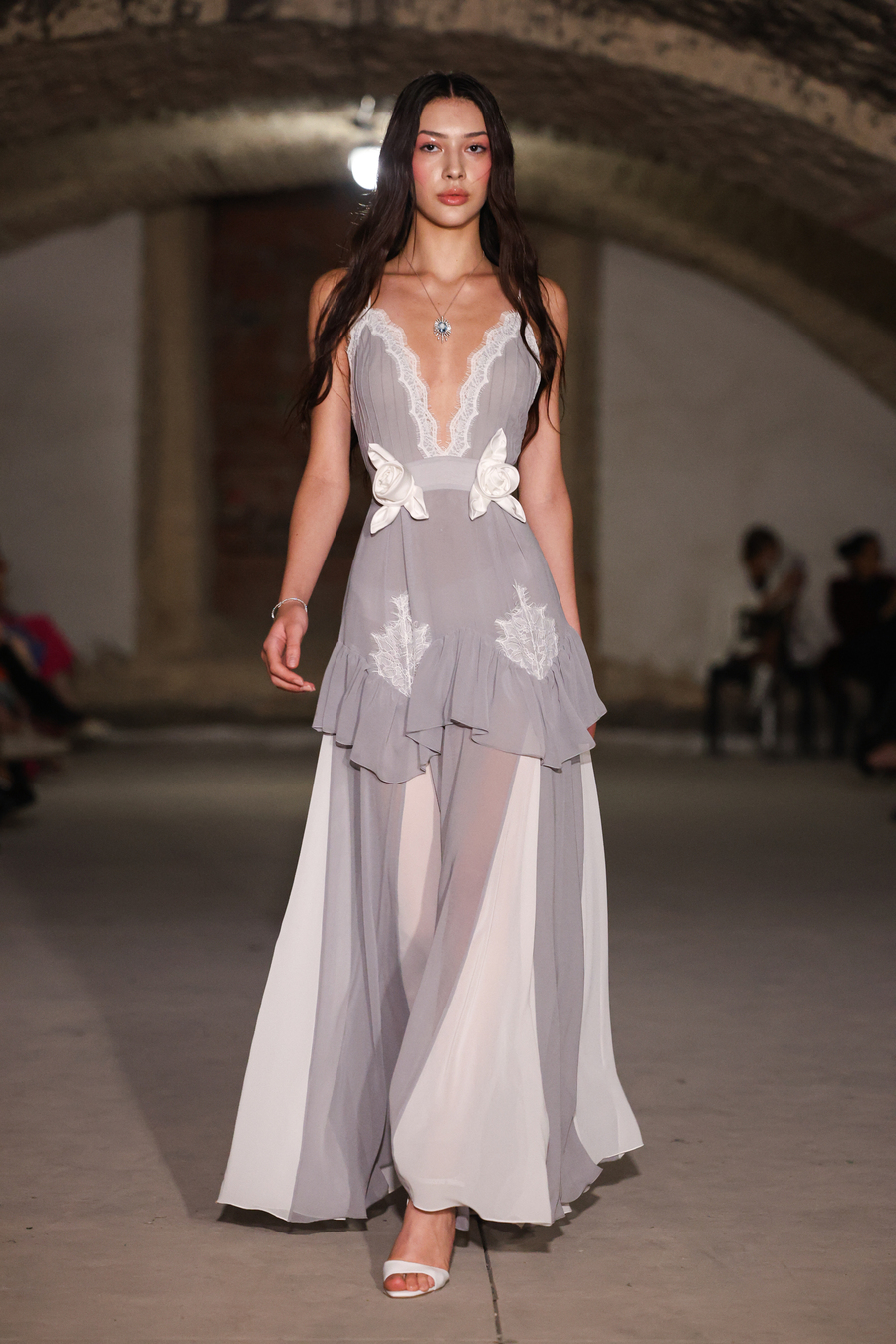 UFW SS&rsquo;27: Darja Donezz переосмислює казку мовою сучасного одягу