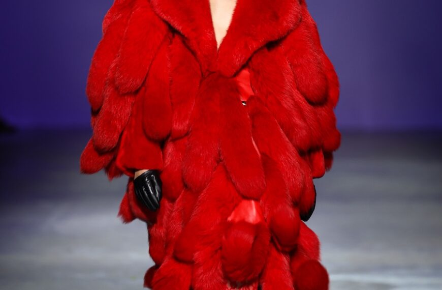 Україночка 142 UFW SS’27: SANTA — новий must-have тренд у power dressing:…