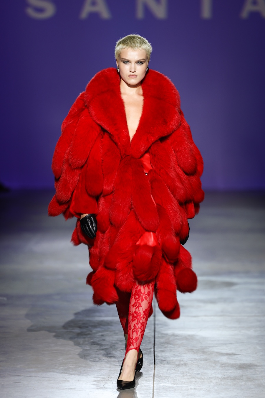 UFW SS’27: SANTA — новий must-have тренд у power dressing: скульптурний крій та ефектні об’єми для твого незабутнього образу 18 Колекція SANTA