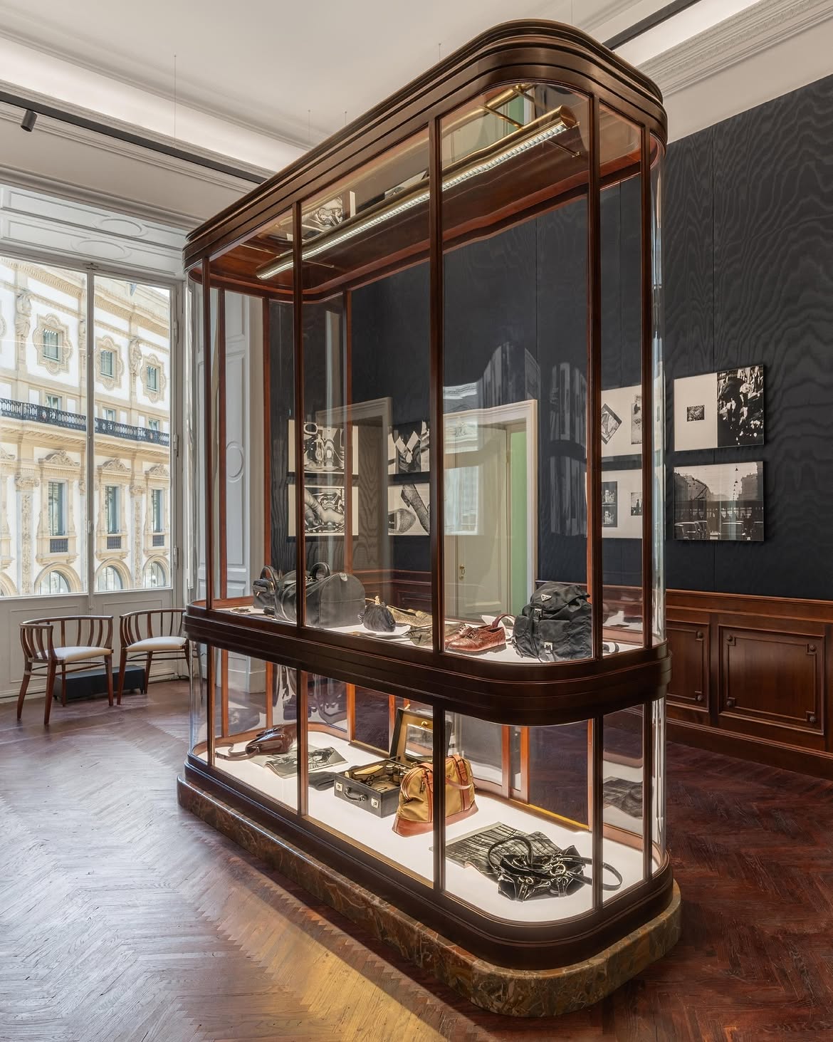 Prada Galleria в Мілані: must-have естетика нового простору від Prada, що задає тренди 17 Prada Galleria