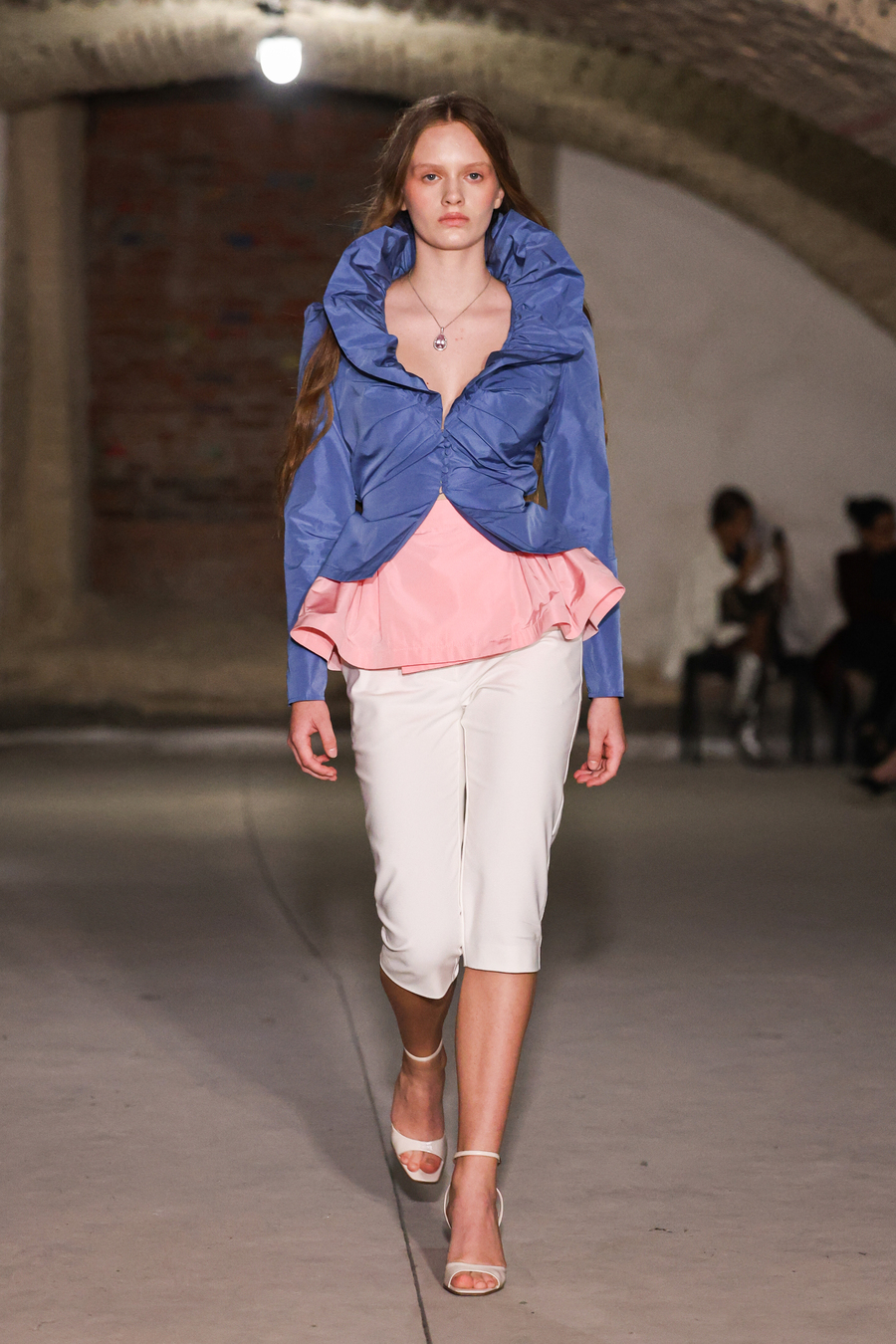 UFW SS&rsquo;27: Darja Donezz переосмислює казку мовою сучасного одягу