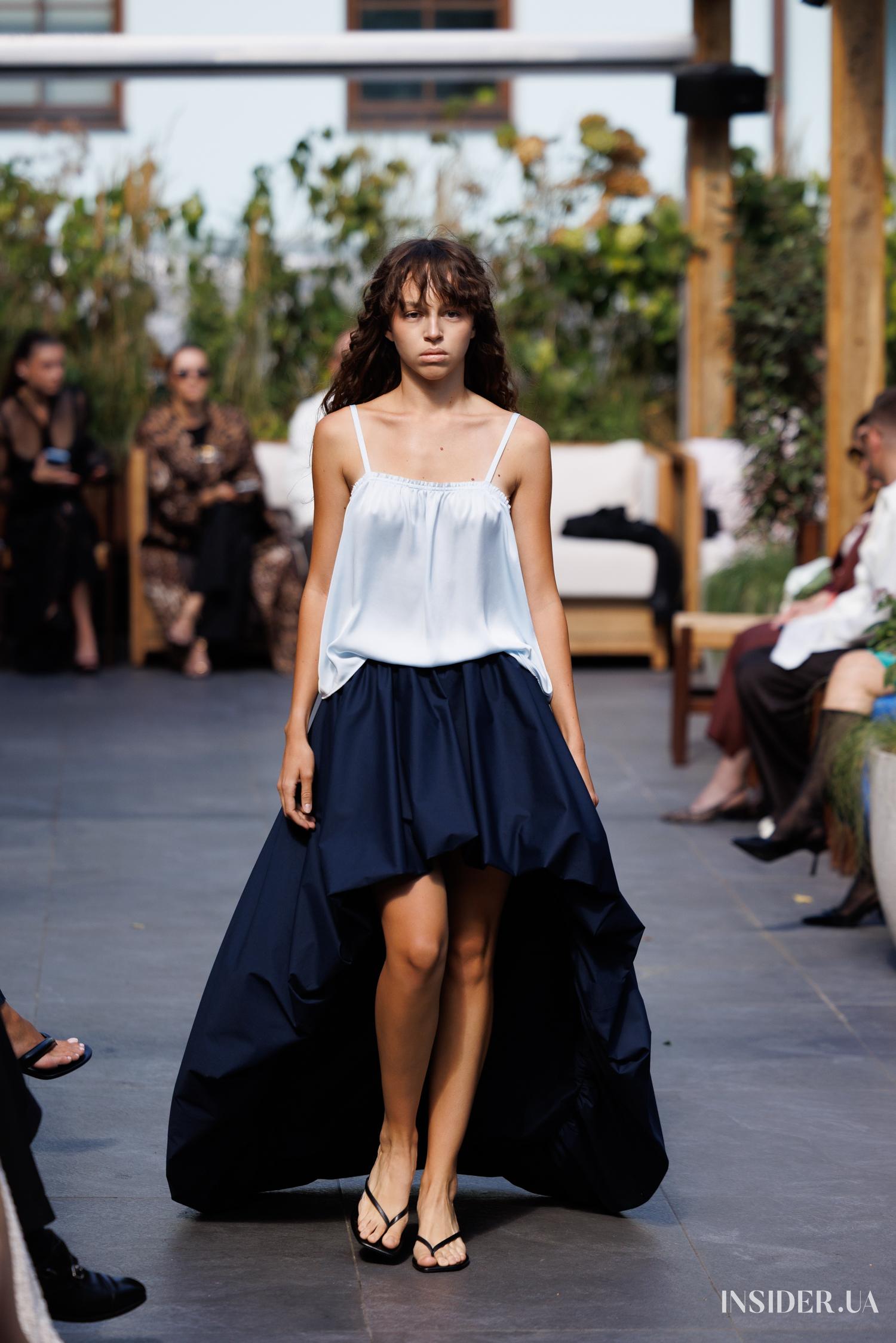 Ukrainian Fashion Week SS’27: трендовий показ POUSTOVIT – must-have колекція та фешн-поради для твого нового стилю 54 POUSTOVIT SS’27: Презентація POUSTOVIT