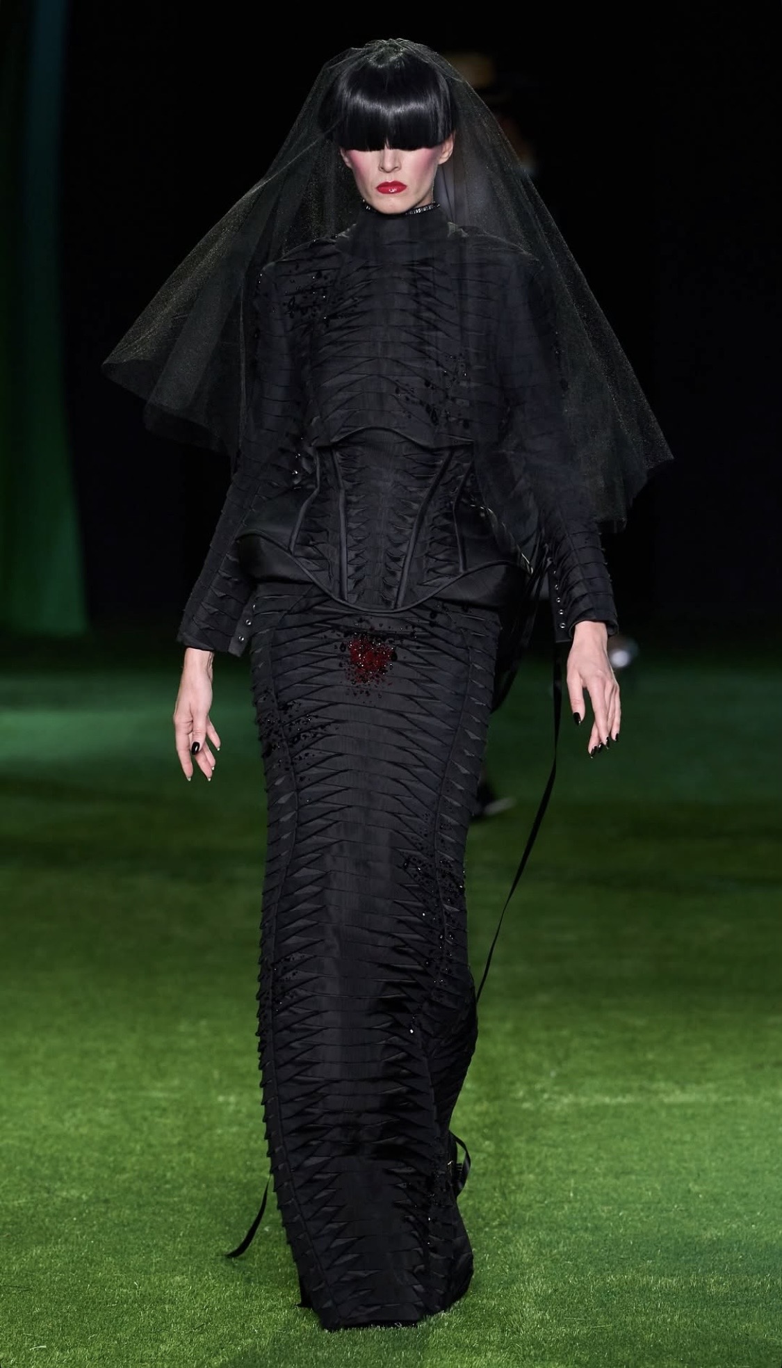Thom Browne: фешн-симфонія комах – новий тренд сезону! 28 NYFW SS’27: Thom Browne перетворив подіум на світ комах