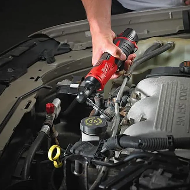 Milwaukee M12 3/8-дюймова бездротова тріскачка