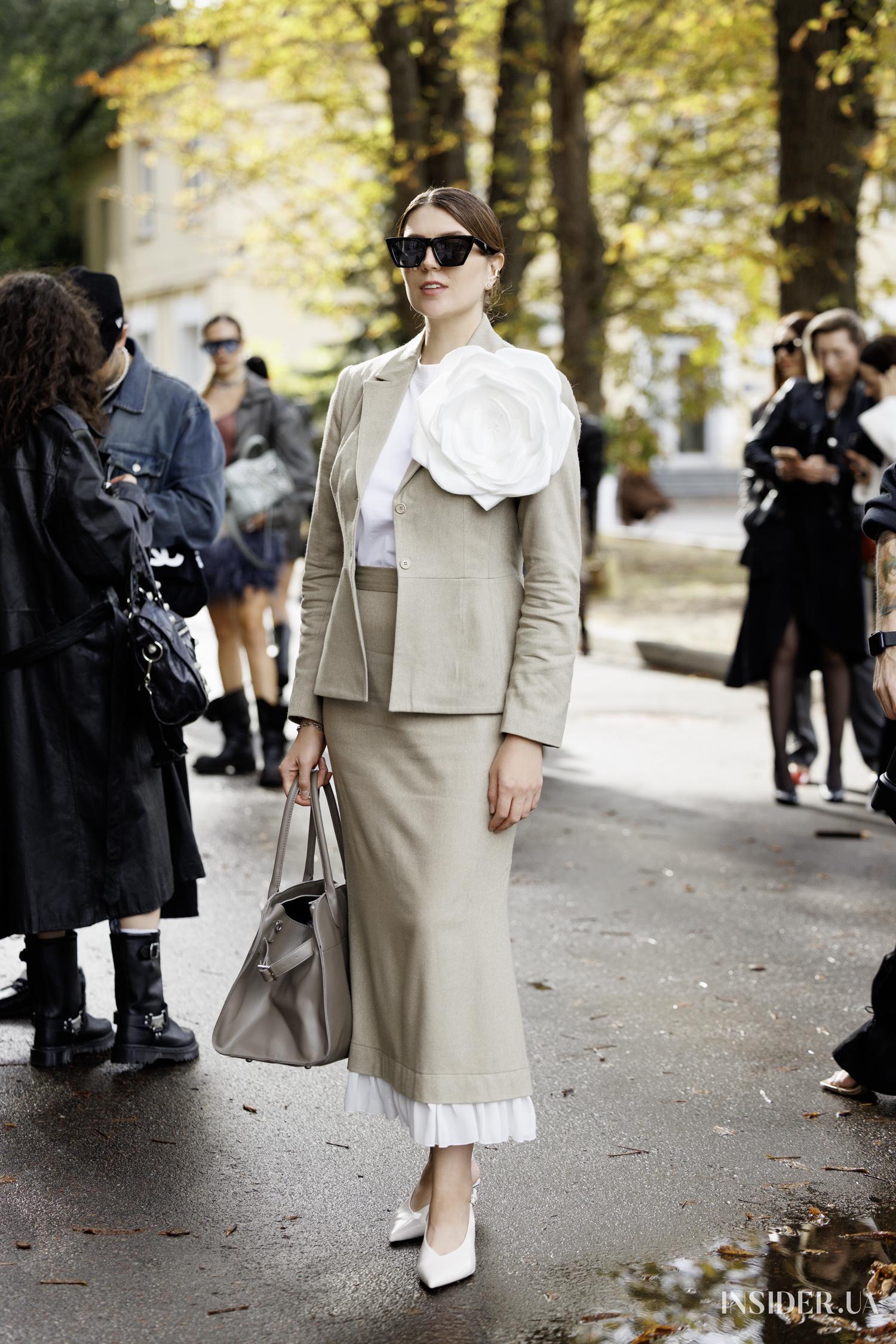 Street style UFW SS’27: головні тренди сезону та must-have образи фінального дня 56
