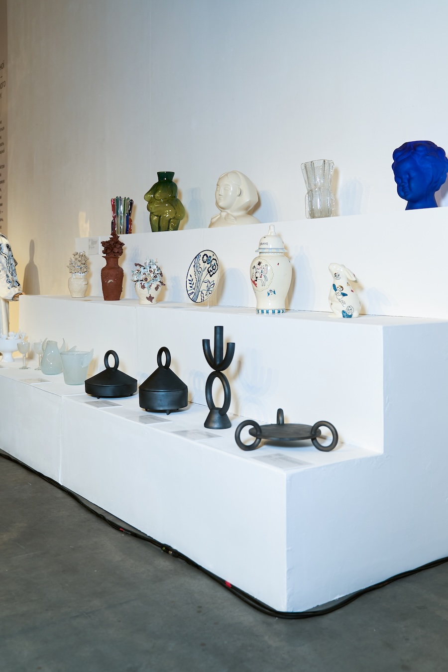 Ukrainian designers showcase traditional crafts in modern fashion