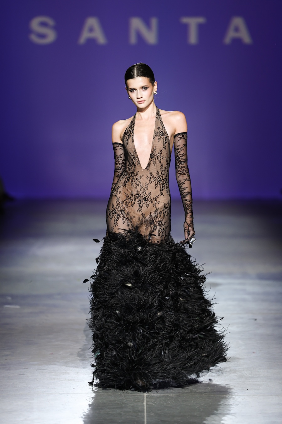 UFW SS’27: SANTA — новий must-have тренд у power dressing: скульптурний крій та ефектні об’єми для твого незабутнього образу 23 Колекція SANTA