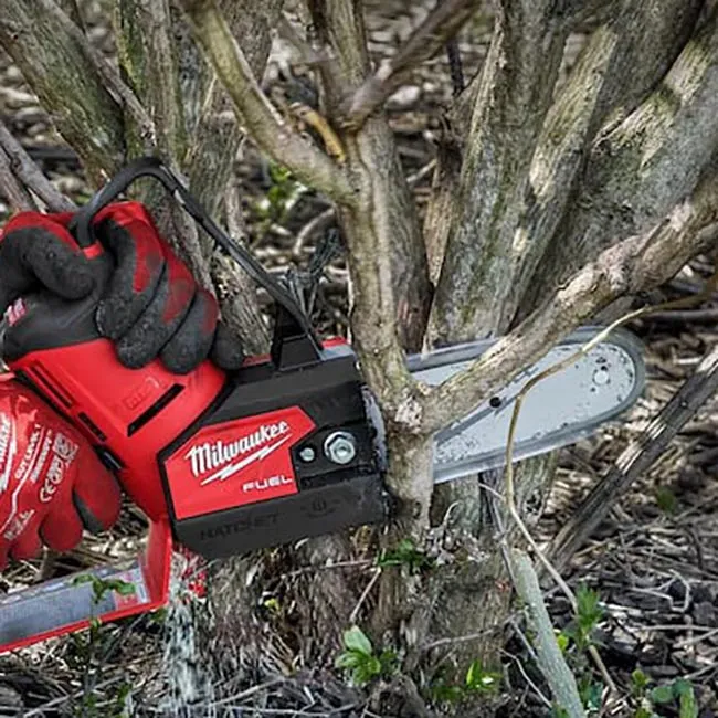 Milwaukee M12 FUEL 6-дюймова пилка для обрізки