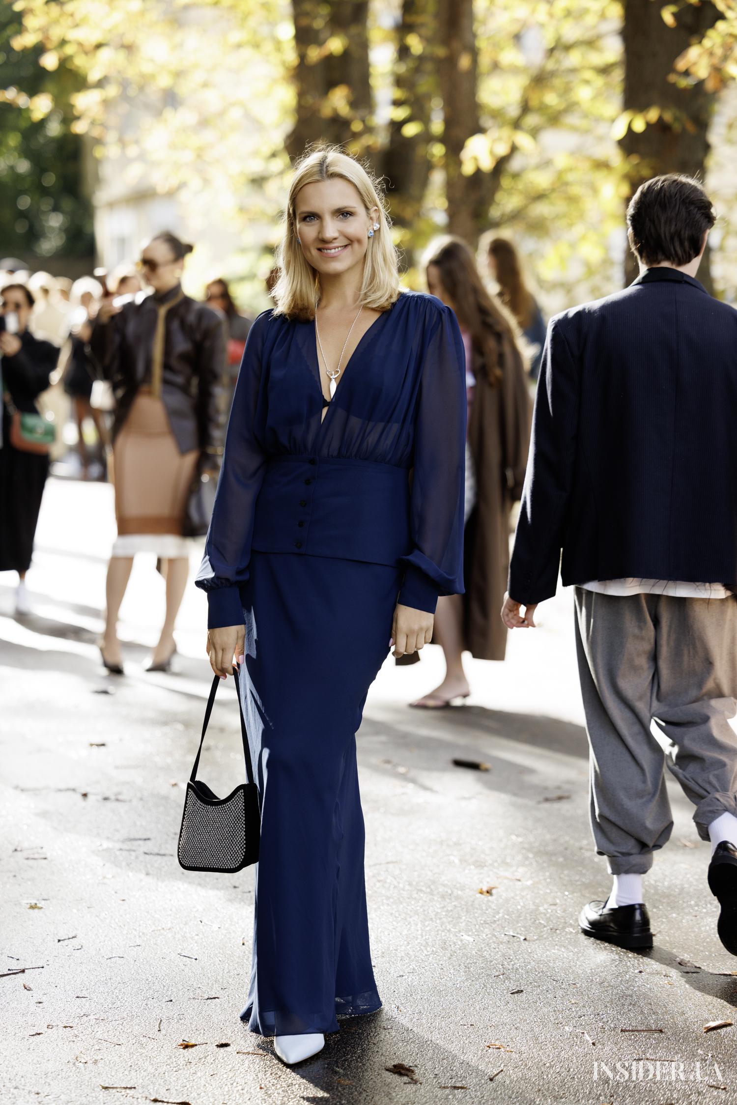 Street style UFW SS’27: головні тренди сезону та must-have образи фінального дня 50 Анна Малиновськa